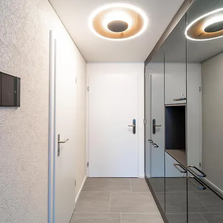 아파트 Traumwohnung In Interlaken Inklusive Spa-bereich 베아텐베르크